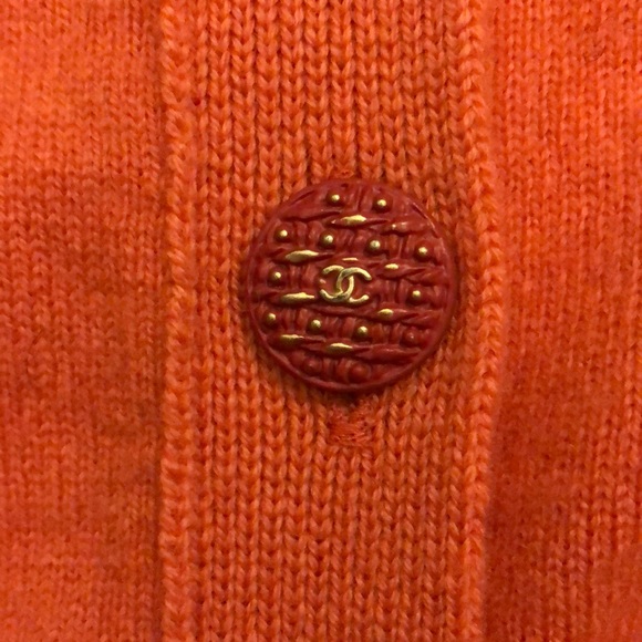 🟠 CHANEL 🟠 cashmere cardigan sweater - Picture 9 of 11